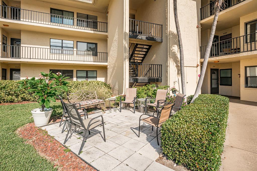 12300 Vonn Road, Unit 4301 Largo, FL 33774 - Photo 1 of 1 Front Exterior of the building