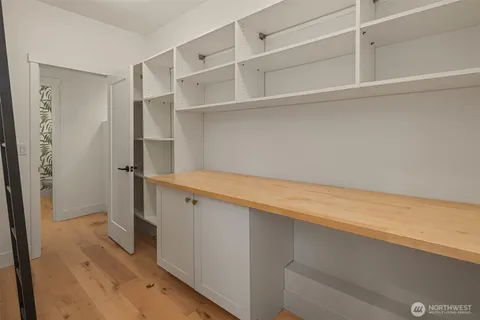 $2,500,000 | 2521 Northwest 92nd Street, Seattle, WA 98117