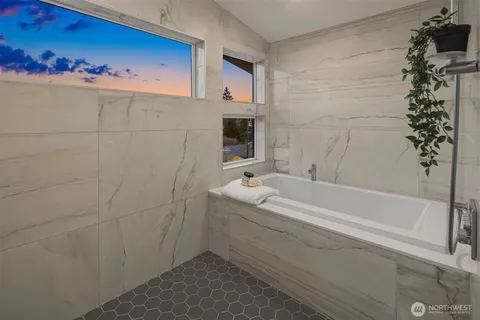 $2,500,000 | 2521 Northwest 92nd Street, Seattle, WA 98117