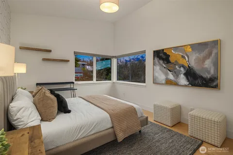 $2,500,000 | 2521 Northwest 92nd Street, Seattle, WA 98117