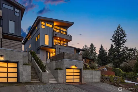 $2,500,000 | 2521 Northwest 92nd Street, Seattle, WA 98117