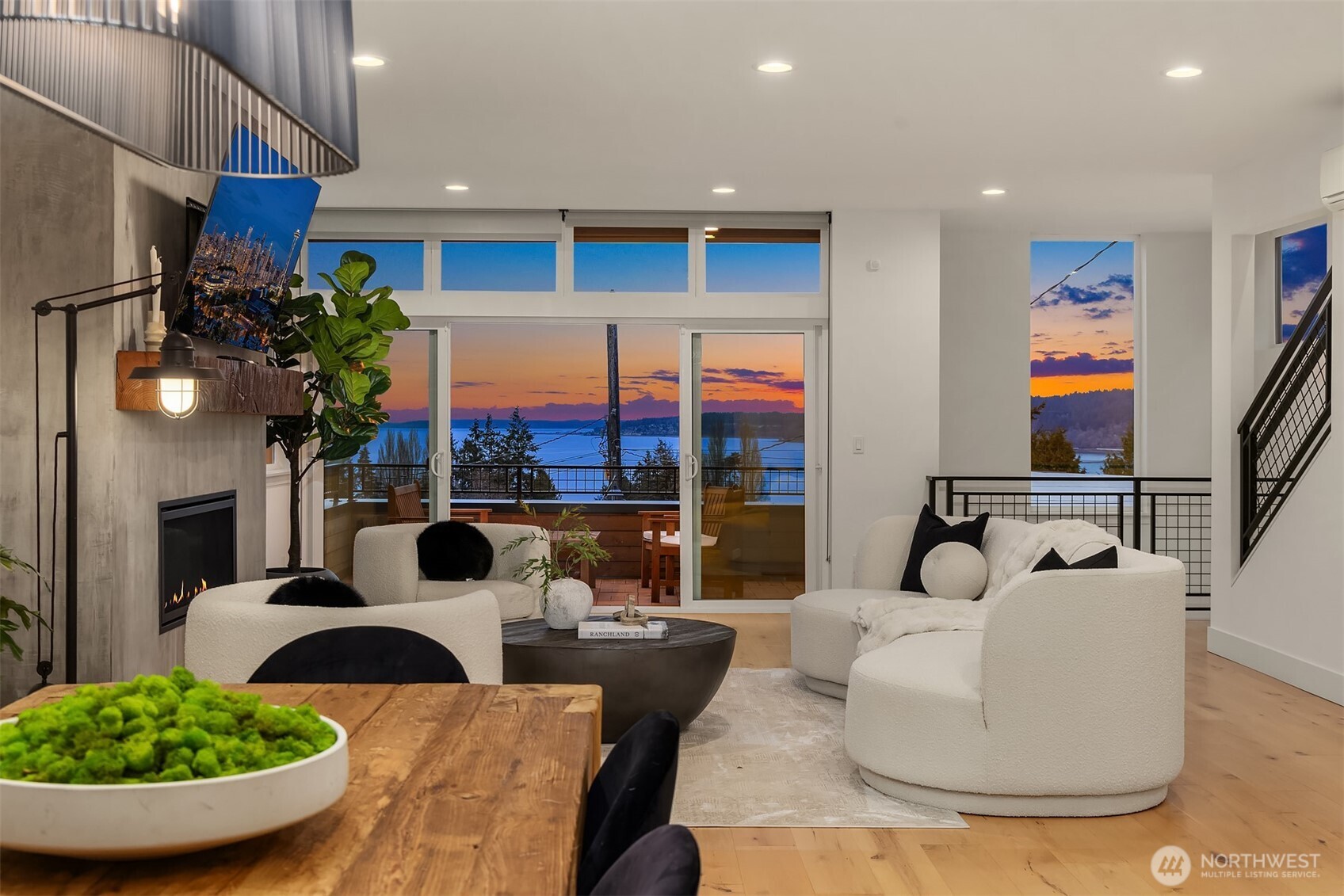 2521 Northwest 92nd Street Seattle, WA 98117 - Photo 4 of 40