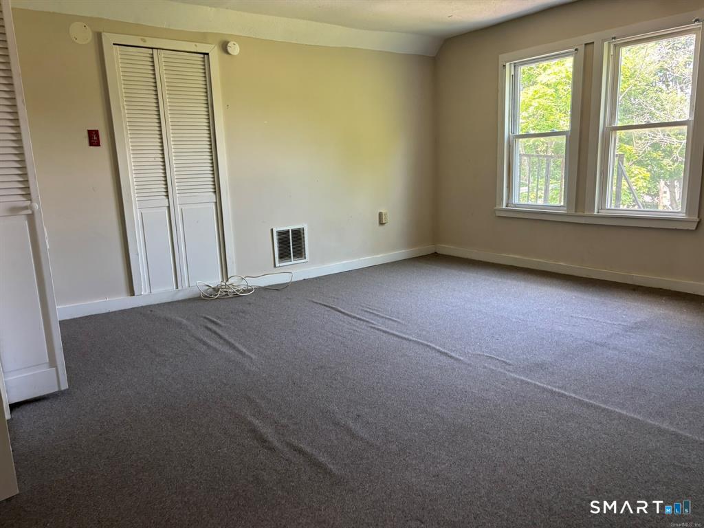 49 Springdale Avenue Meriden, CT 06451 - Photo 13 of 16 Gallery Image 13