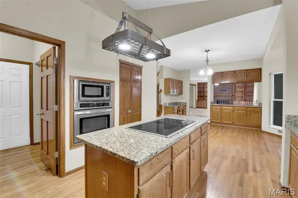 $589,900 | 16015 Canterbury Estates Drive, Ellisville, MO 63021