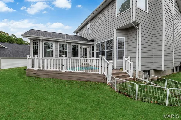 $589,900 | 16015 Canterbury Estates Drive, Ellisville, MO 63021