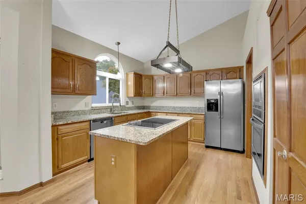 $589,900 | 16015 Canterbury Estates Drive, Ellisville, MO 63021