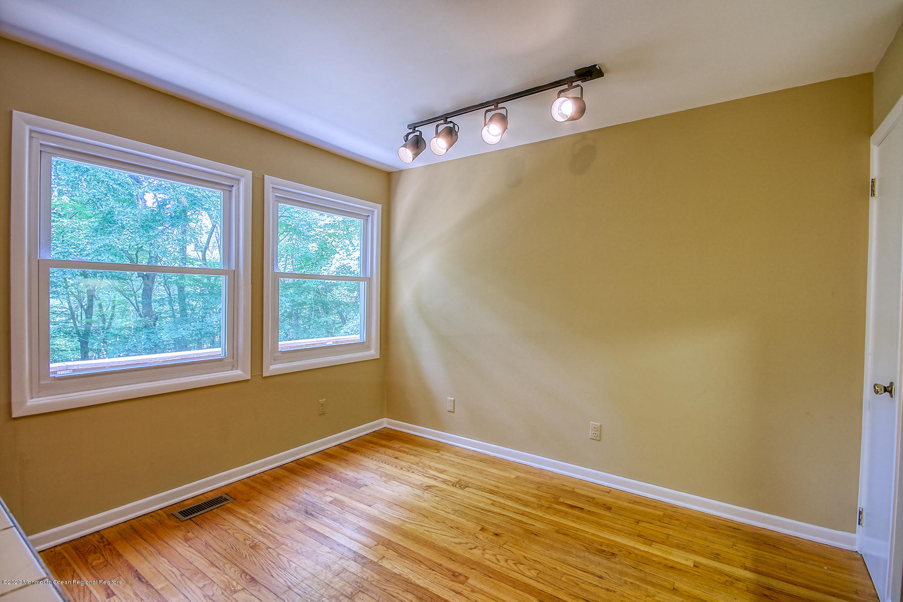 14 Delwood Road Chester, NJ 07930 - Photo 26 of 49 JUNI4381