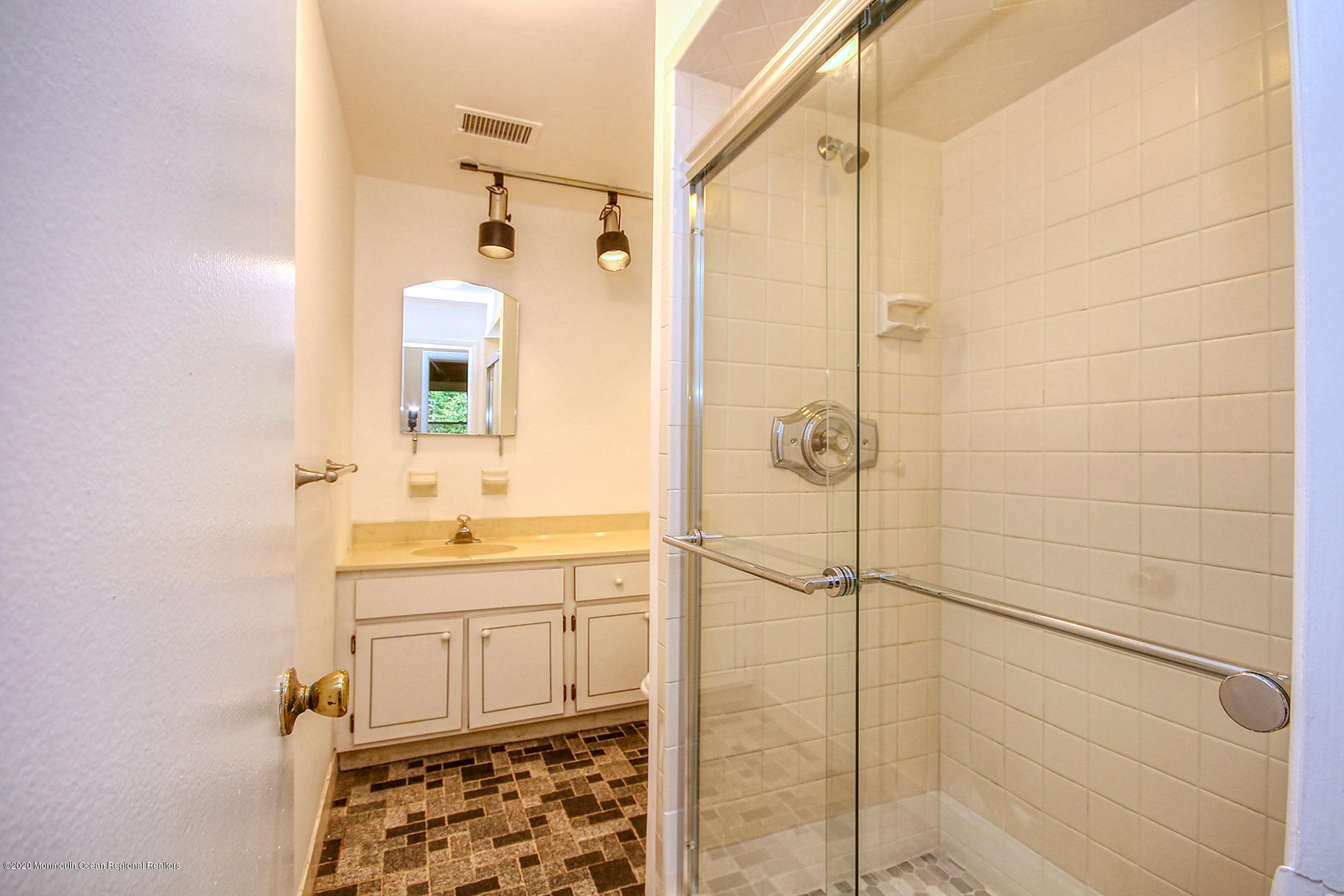 14 Delwood Road Chester, NJ 07930 - Photo 41 of 49 JUNI4421