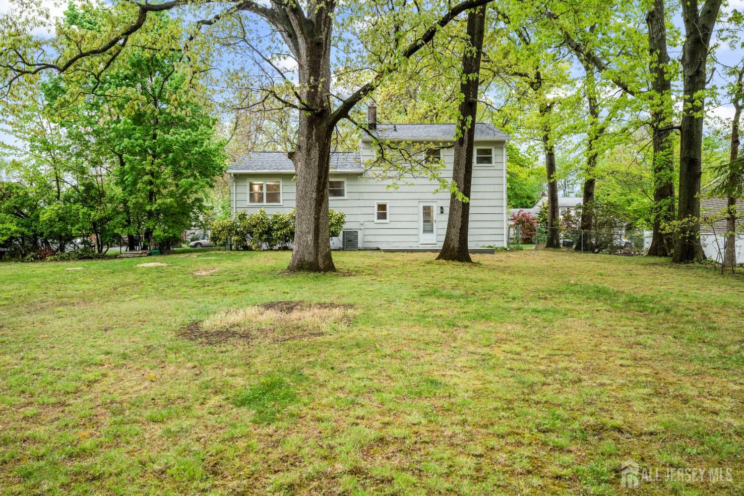 12 Barrie Road East Brunswick, NJ 08816 - Photo 22 of 27