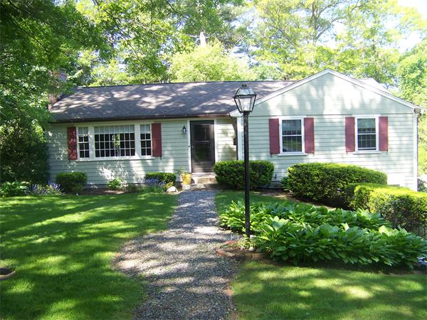 61 Cedarwood Road Scituate, MA 02066 - Photo 2 of 27 Gallery Image 2