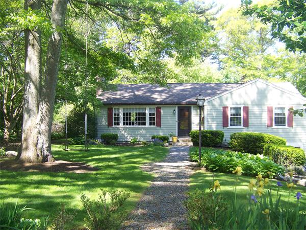 61 Cedarwood Road Scituate, MA 02066 - Photo 5 of 27 Gallery Image 5