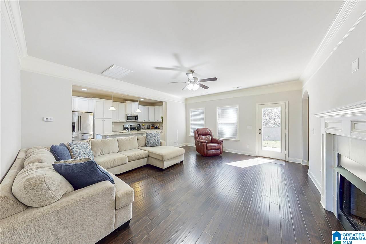 429 Red Bay Cove Alabaster, AL 35114 - Photo 3 of 38