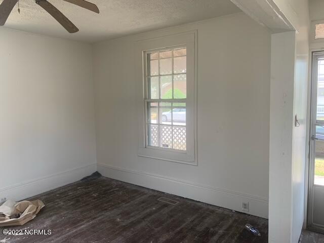 319 Anderson Street Wilmington, NC 28401 - Photo 7 of 21 image16