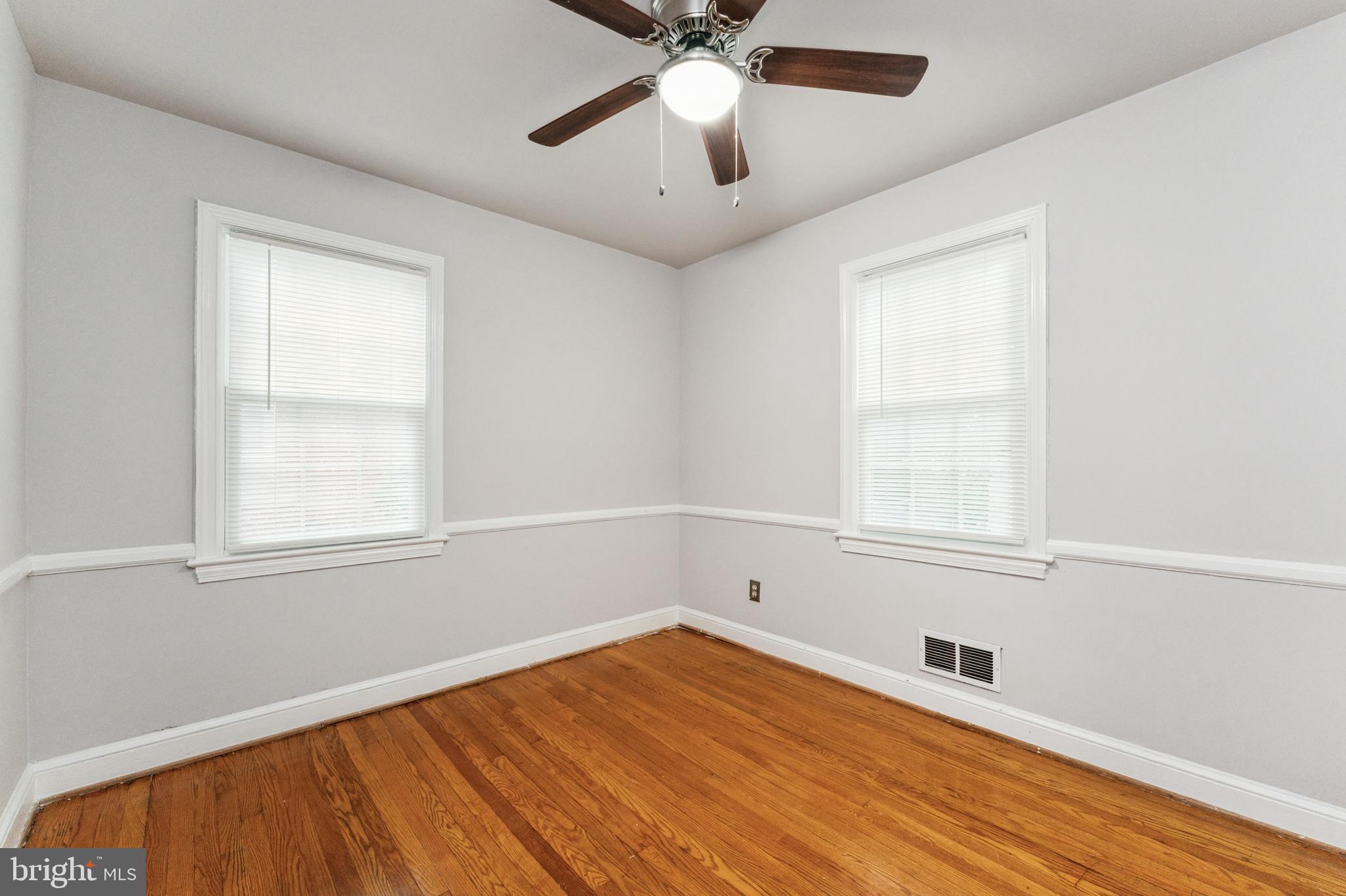 4122 24th Avenue Temple Hills, MD 20748 - Photo 9 of 24 dining room