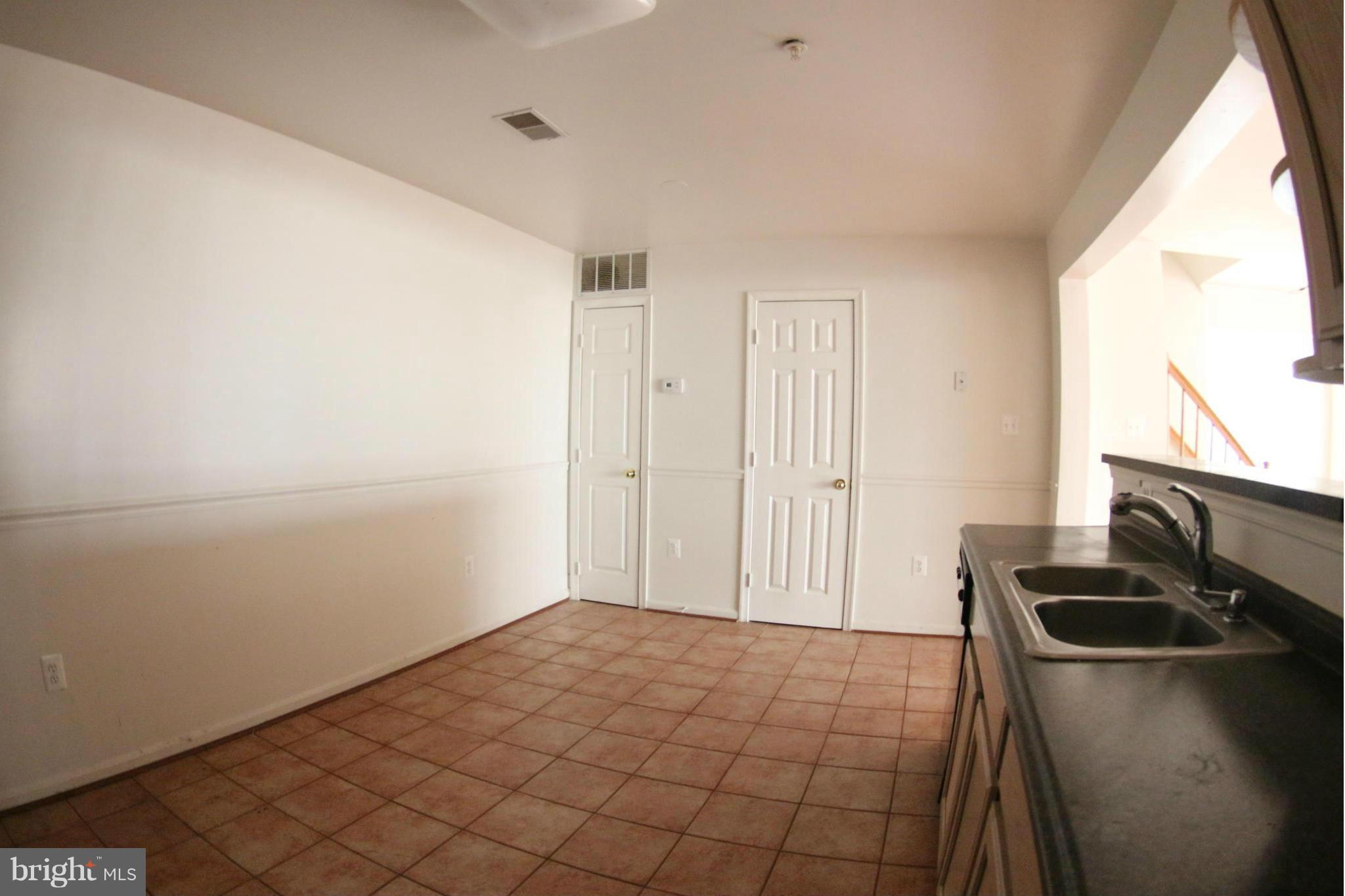 11157 Stagestone Way Manassas, VA 20109 - Photo 4 of 25 Kitchen