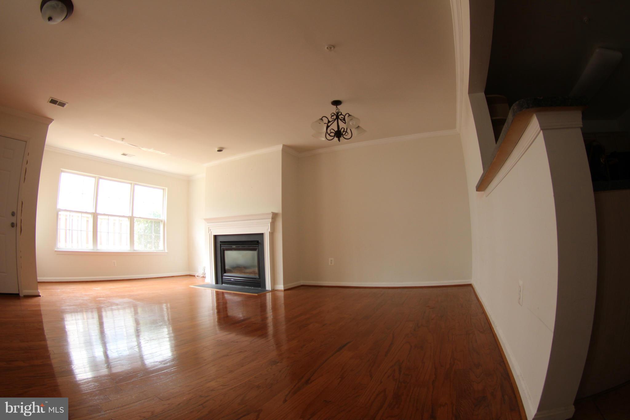 11157 Stagestone Way Manassas, VA 20109 - Photo 8 of 25 Living Room