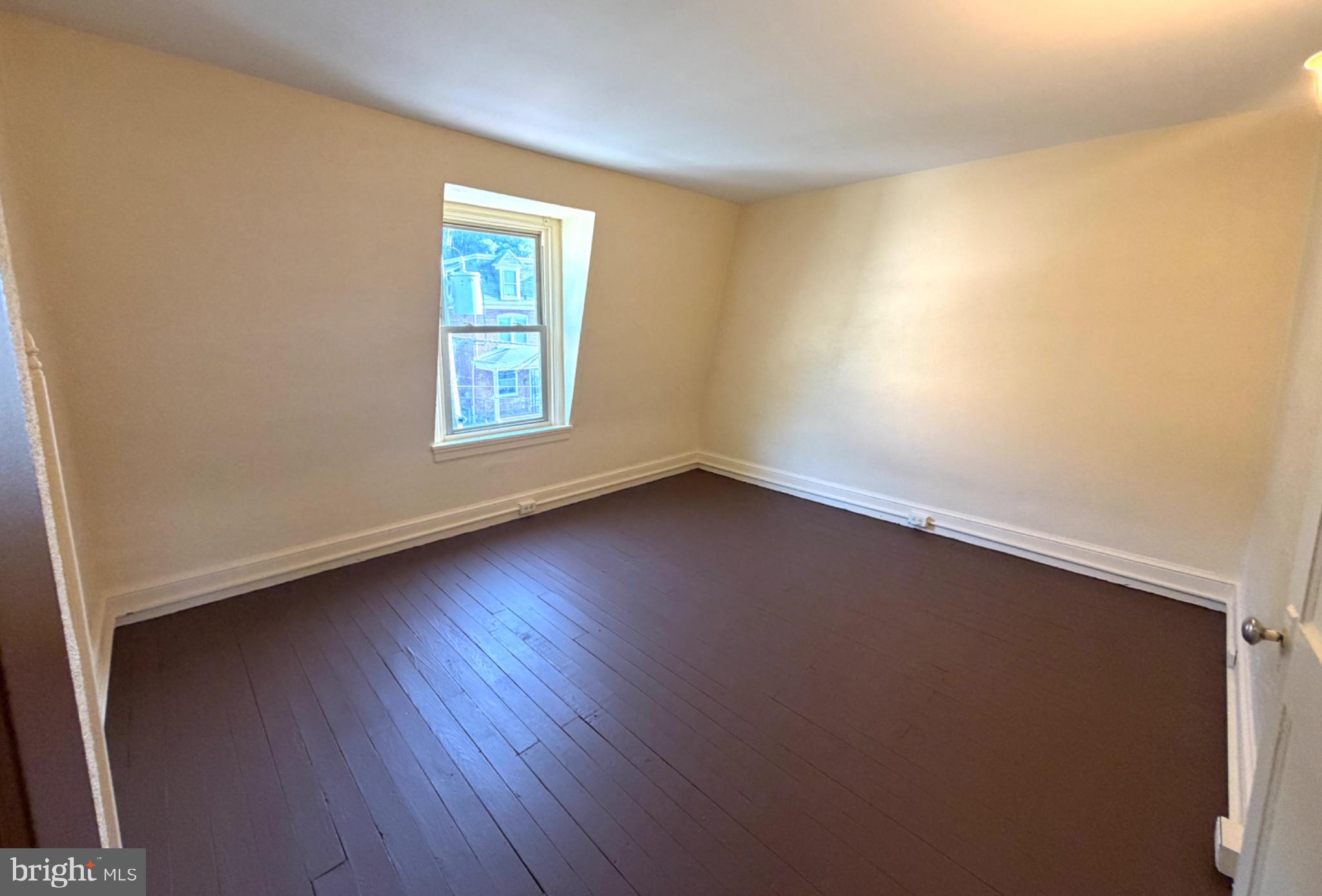 1519 Fairview Street Reading, PA 19606 - Photo 6 of 12 Bright and airy blank canvas room.
