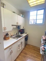 73 Pinckney Street, Unit 4 Boston, MA 02114 - Photo 6 of 12