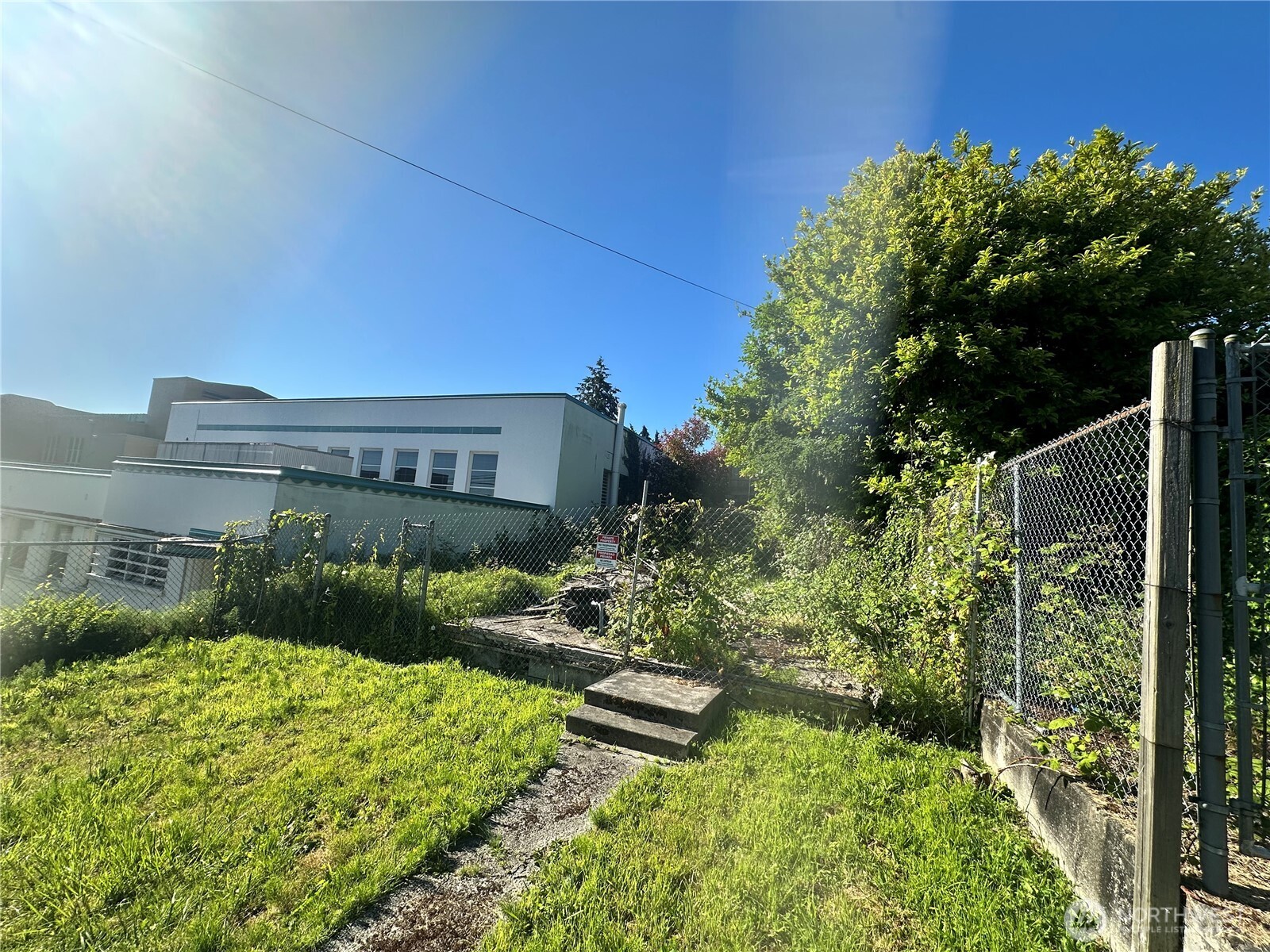 1210 35th Street Everett, WA 98201 - Photo 3 of 4