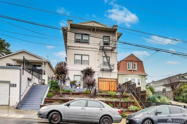 $1,525,000 | 1364 East 27th Street, Oakland, CA 94606