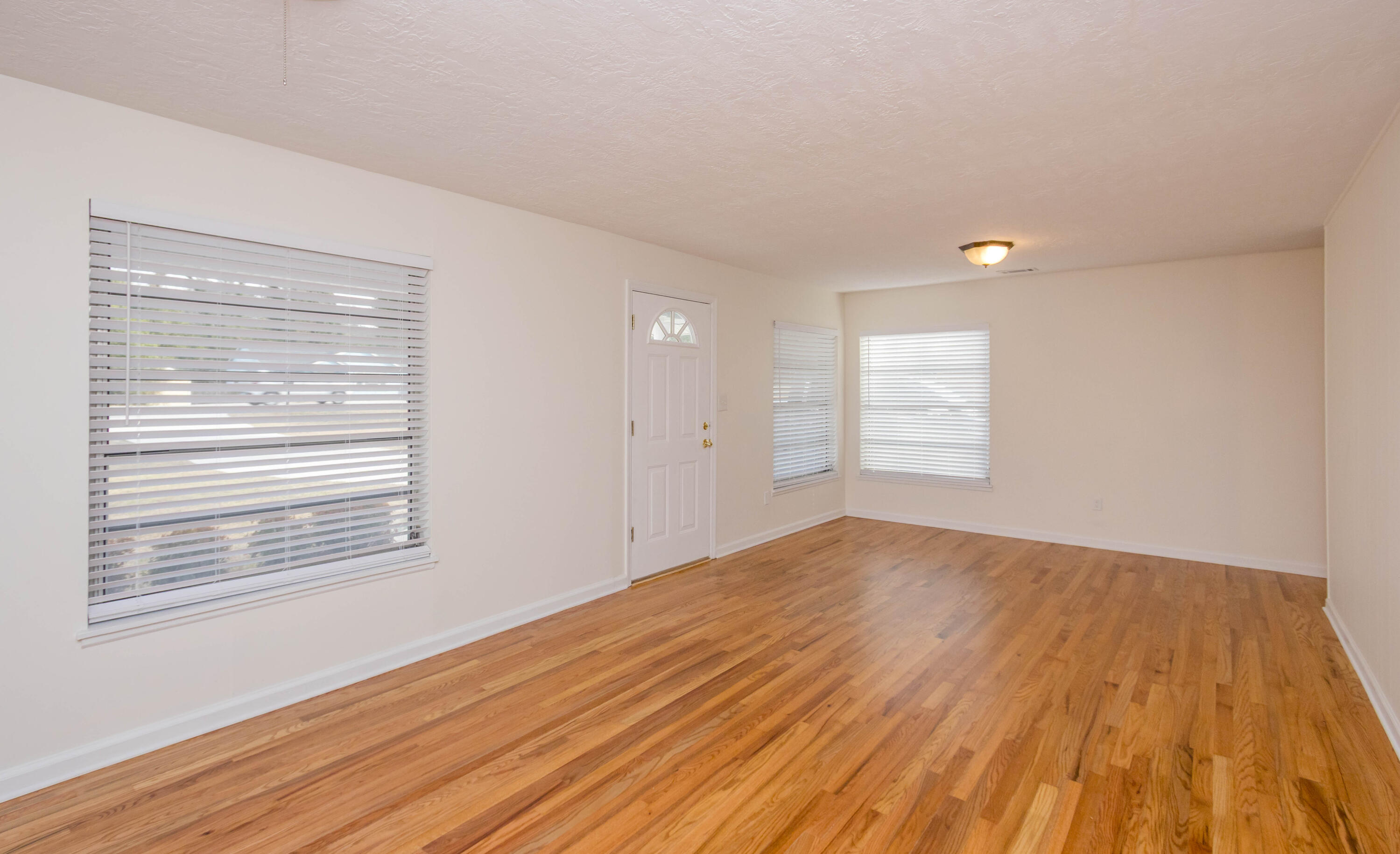 2393 Wheeless Road Augusta, GA 30906 - Photo 11 of 54 Living Room