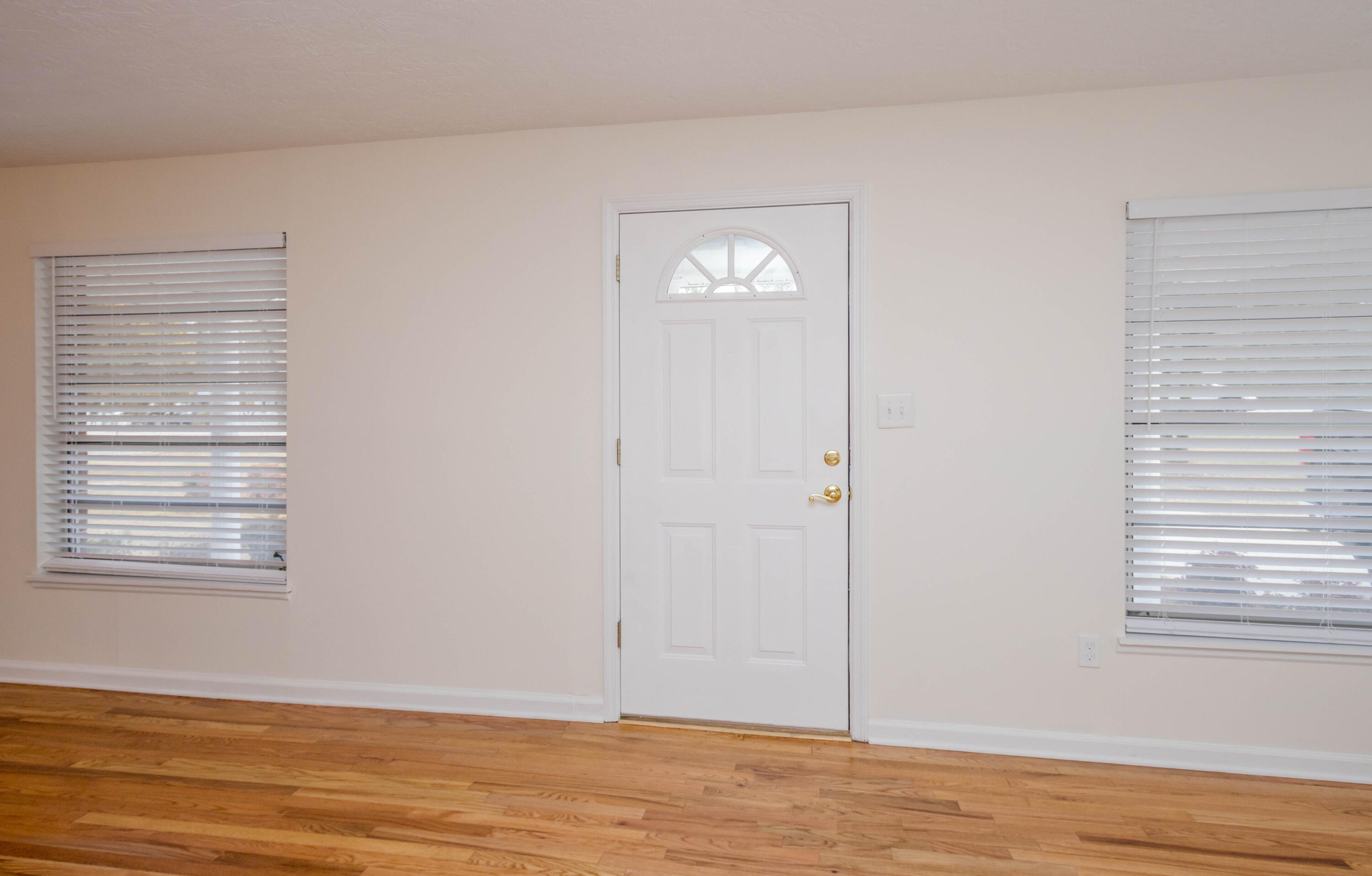 2393 Wheeless Road Augusta, GA 30906 - Photo 9 of 54 Foyer