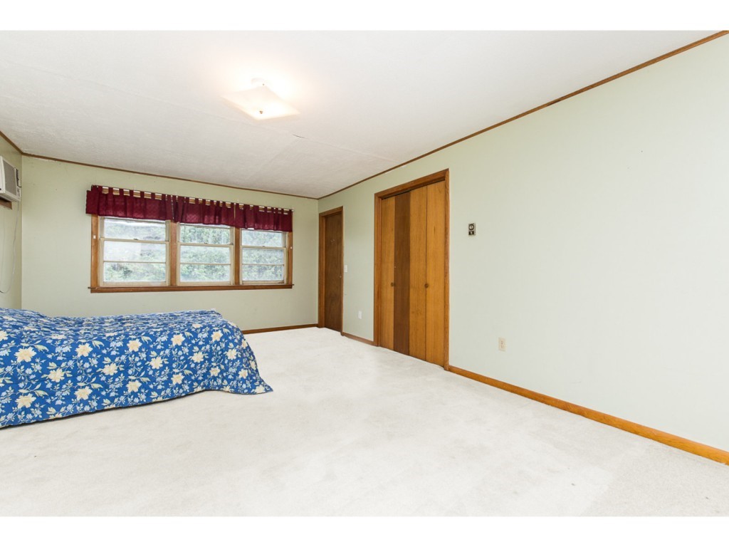 559 Falls Road Shelburne, VT 05482 - Photo 11 of 30 Gallery Image 11