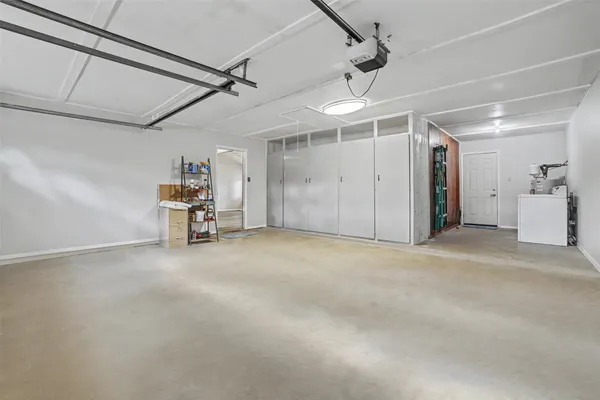 $415,000 | 13504 Lois Lane, Austin, TX 78750