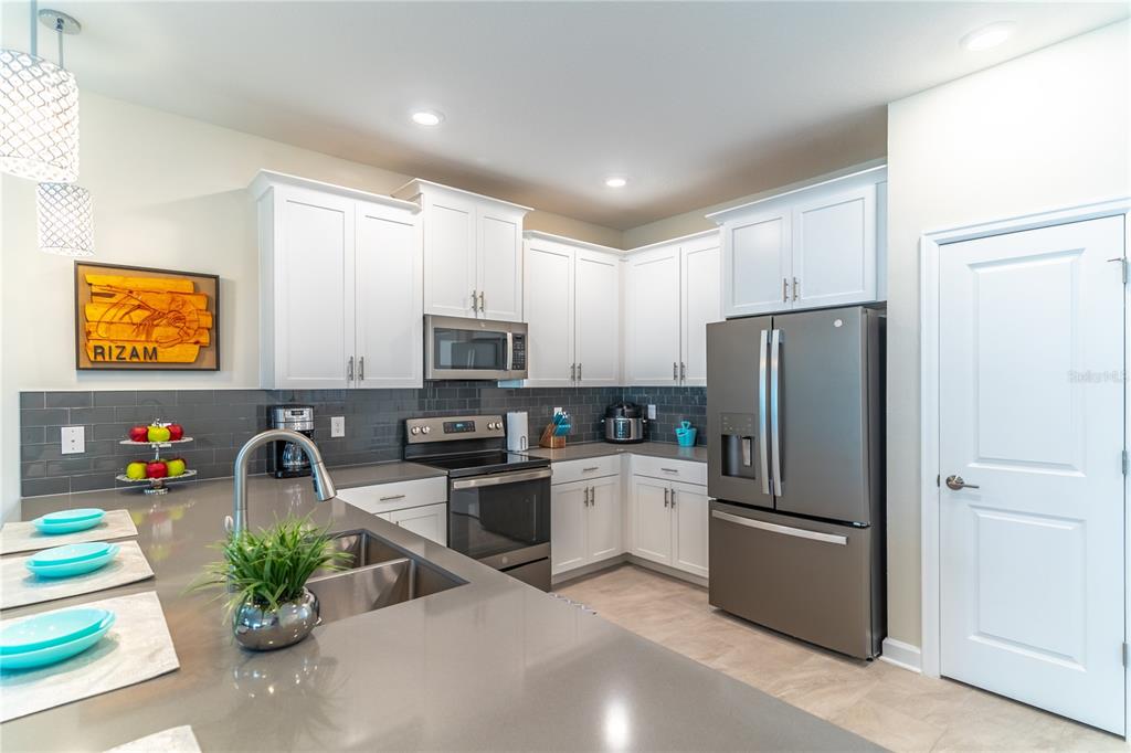 1174 Drop Lane Davenport, FL 33896 - Photo 13 of 28