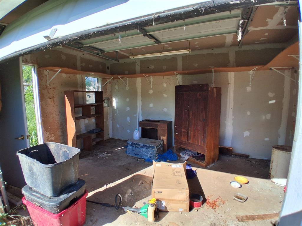517 Killough Road Granbury, TX 76049 - Photo 10 of 13