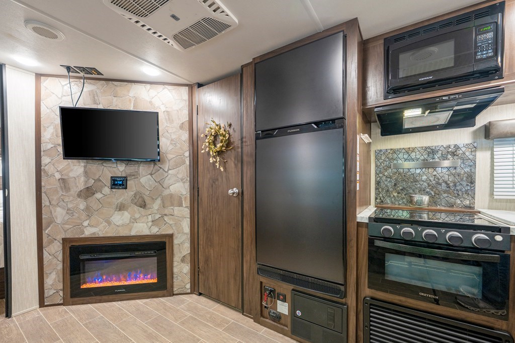 41 27th Street Ellijay, GA 30540 - Photo 17 of 22