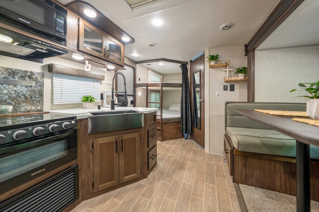 41 27th Street Ellijay, GA 30540 - Photo 18 of 22