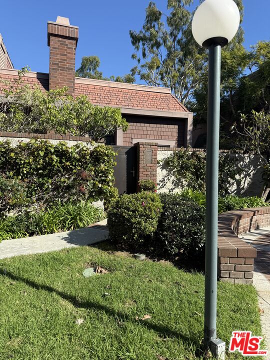 4549 Alla Road, Unit 6 Marina del Rey, CA 90292 - Photo 2 of 32