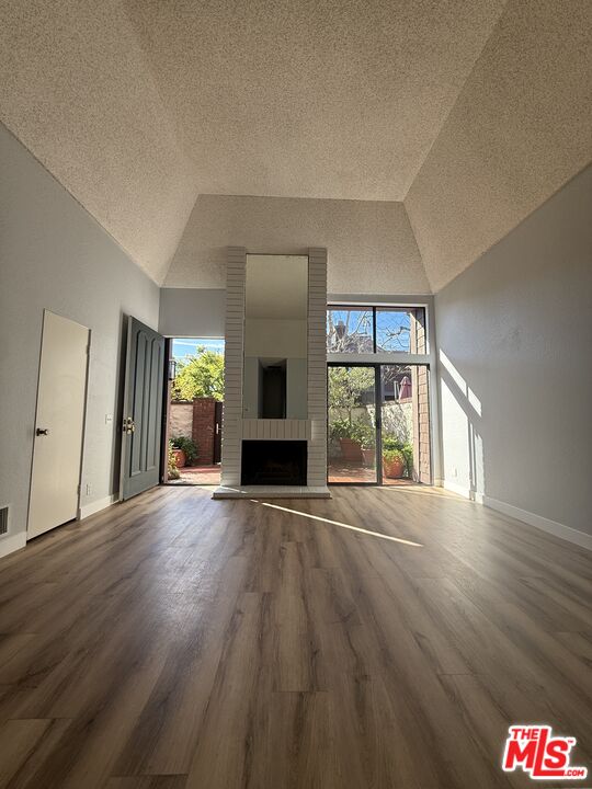 4549 Alla Road, Unit 6 Marina del Rey, CA 90292 - Photo 10 of 32