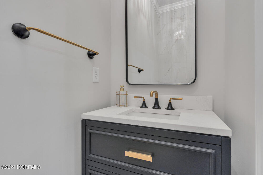 6 Malcolm Way Lincroft, NJ 07738 - Photo 21 of 47 028_dsc04564