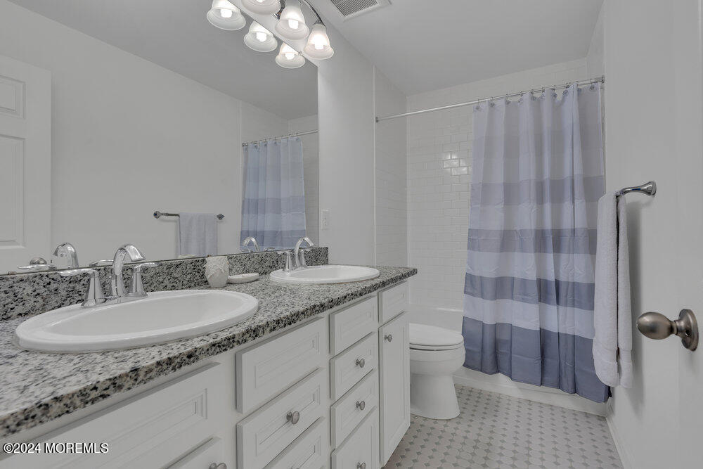 6 Malcolm Way Lincroft, NJ 07738 - Photo 31 of 47 040_dsc04624