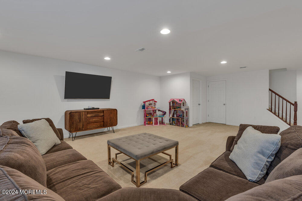 6 Malcolm Way Lincroft, NJ 07738 - Photo 39 of 47 048_dsc04664