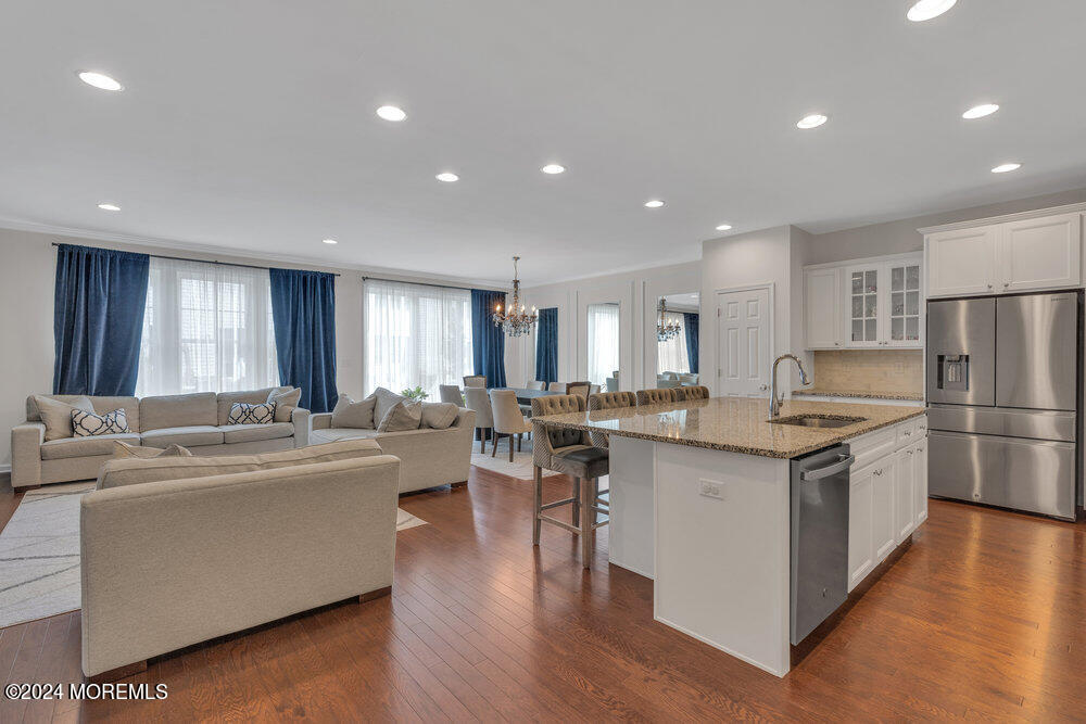 6 Malcolm Way Lincroft, NJ 07738 - Photo 6 of 47 011_dsc04479