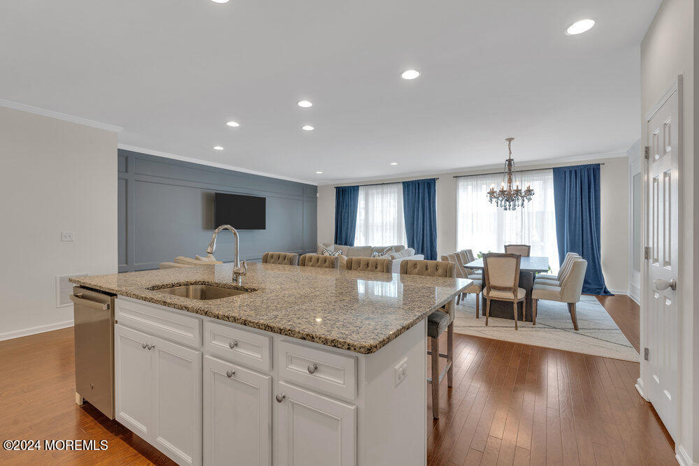 6 Malcolm Way Lincroft, NJ 07738 - Photo 8 of 47 013_dsc04489