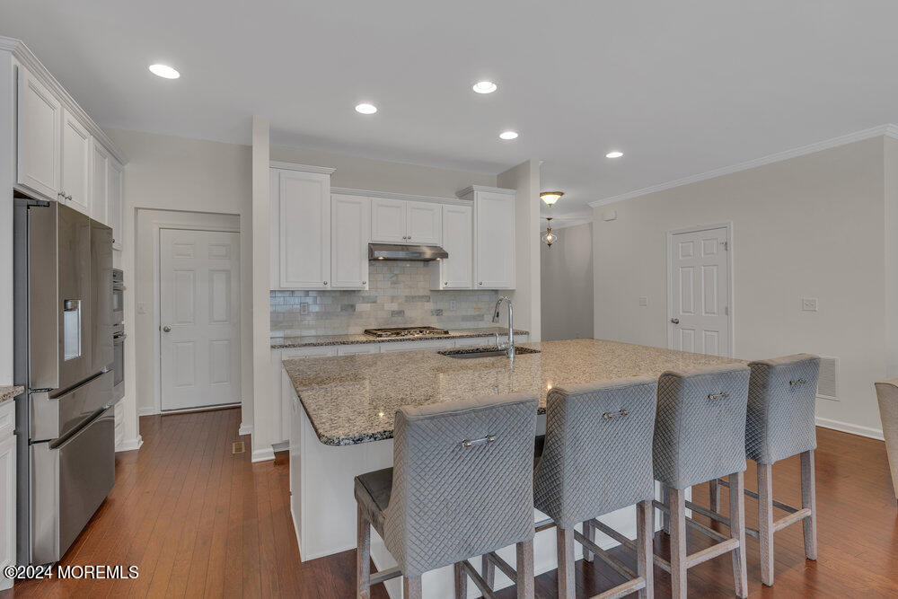 6 Malcolm Way Lincroft, NJ 07738 - Photo 9 of 47 015_dsc04499