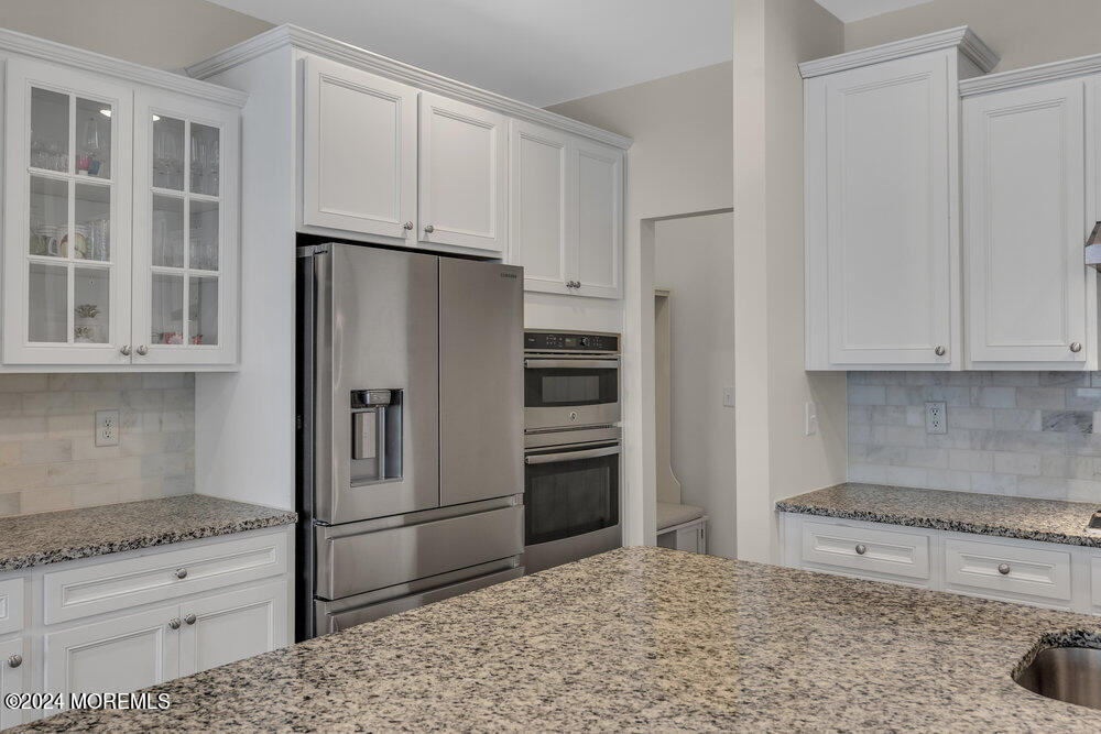 6 Malcolm Way Lincroft, NJ 07738 - Photo 10 of 47 016_dsc04504