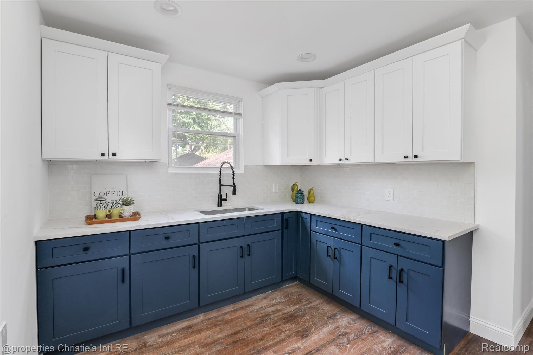 16661 Inverness Street Detroit, MI 48221 - Photo 5 of 25 Gallery Image 5