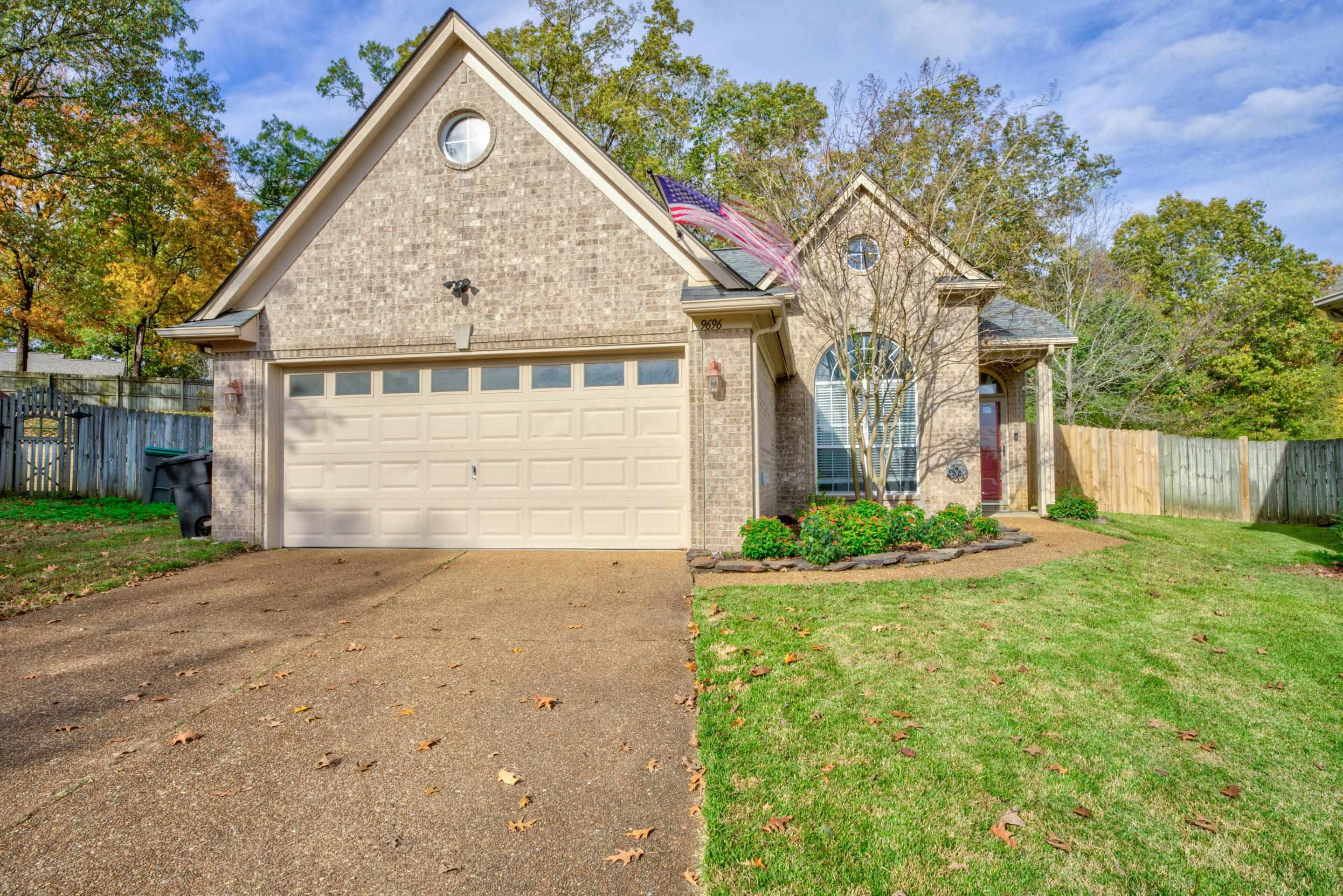 9696 Java Cove Memphis, TN 38002 - Photo 26 of 26 This stunning home is ready for you! Enjoy a 2-car garage, elegant stained concrete and wood floors, granite countertops, and stainless steel appliances. A perfect blend of style and comfort awaits!