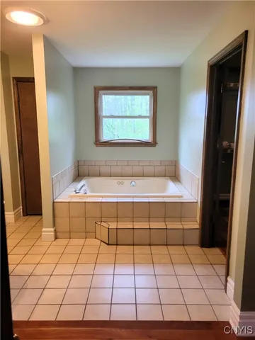 $405,000 | 3130 Meadow View Lane, Sennett, NY 13021