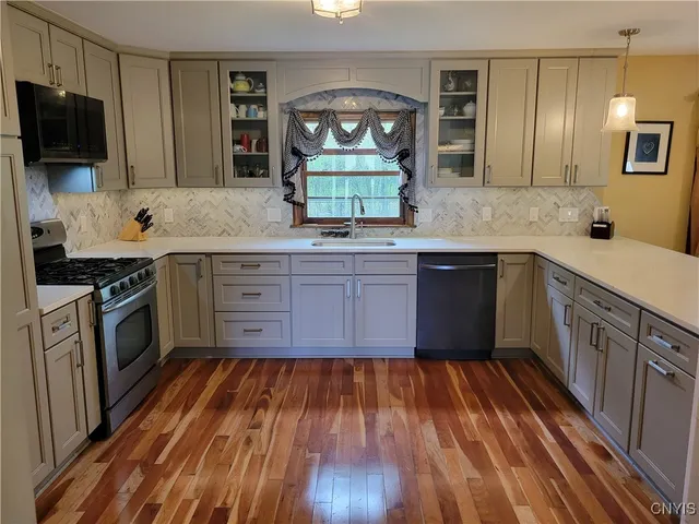 $405,000 | 3130 Meadow View Lane, Sennett, NY 13021