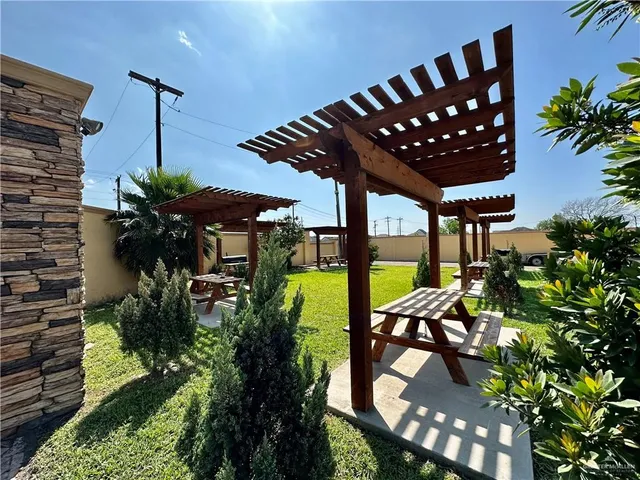 $1,800 | 701 West Seminole Avenue, Pharr, TX 78577