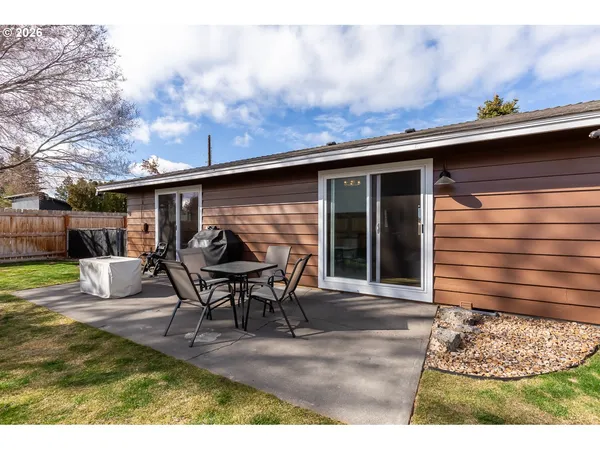 $489,000 | 1650 Southwest 16th Street, Redmond, OR 97756