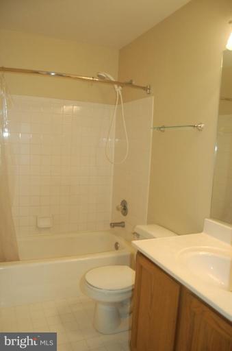 2425 Winding Ridge Road Odenton, MD 21113 - Photo 8 of 16 Bath #1