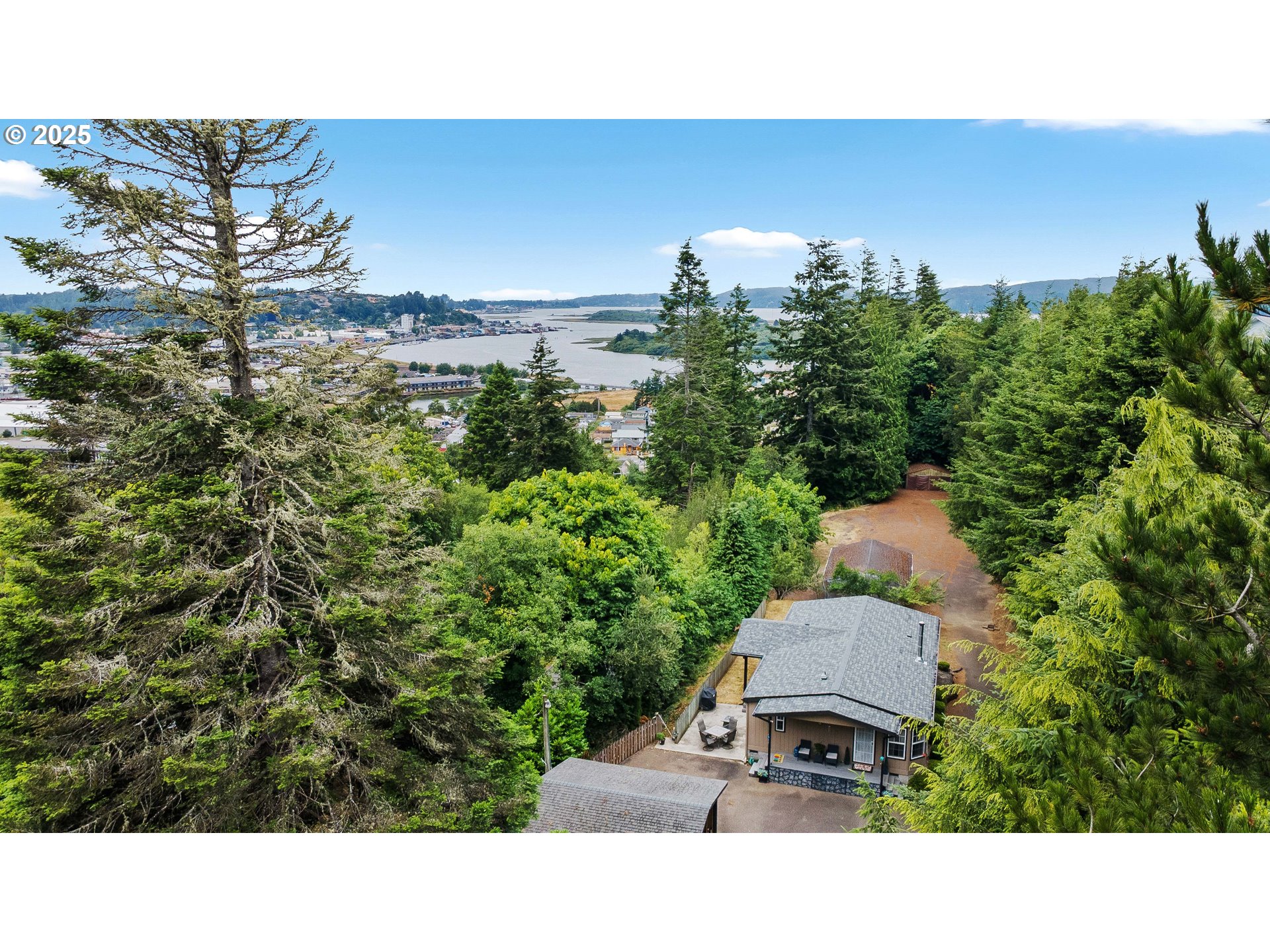 63623 Flanagan Road Coos Bay, OR 97420 - Photo 6 of 35 Gallery Image 6