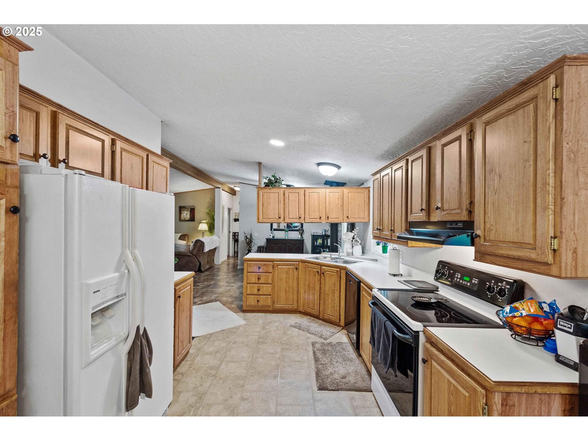 63623 Flanagan Road Coos Bay, OR 97420 - Photo 10 of 35 Gallery Image 10